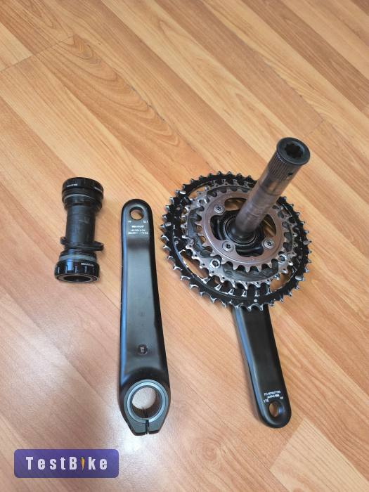 Shimano Deore XT Integrált hajtómű középcsapággyal 3x10