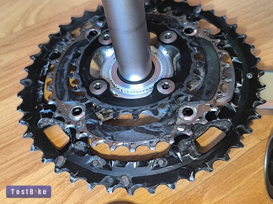 Shimano Deore XT Integrált hajtómű középcsapággyal 3x9