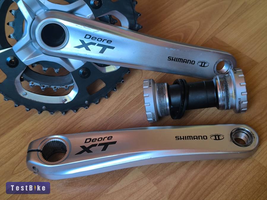 Shimano Deore XT Integrált hajtómű középcsapággyal 3x9