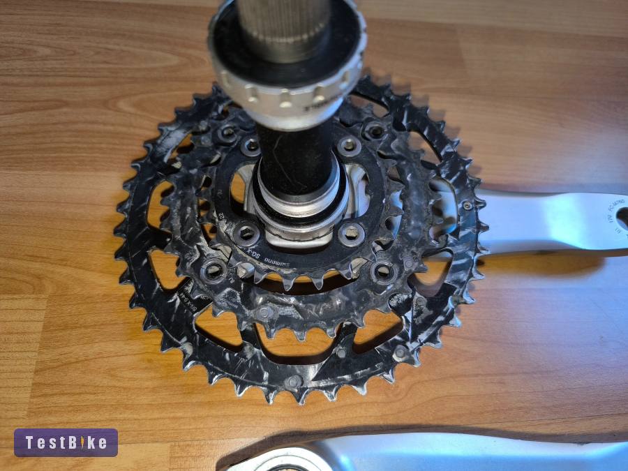 Shimano Deore XT Integrált hajtómű középcsapággyal