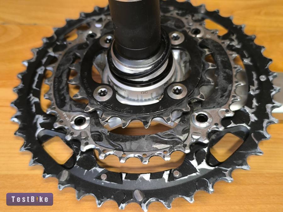 Shimano Deore XT Integrált hajtómű középcsapággyal