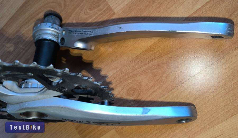 Shimano Deore XT Integrált hajtómű középcsapággyal