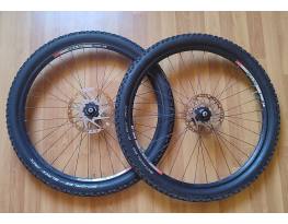 Shimano Deore XT kerekek DT Swiss XR4.20 felnikkel