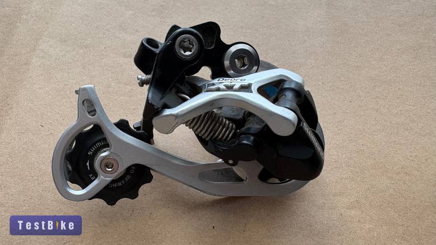 Shimano Deore XT középkanalas 9s hátsó váltó
