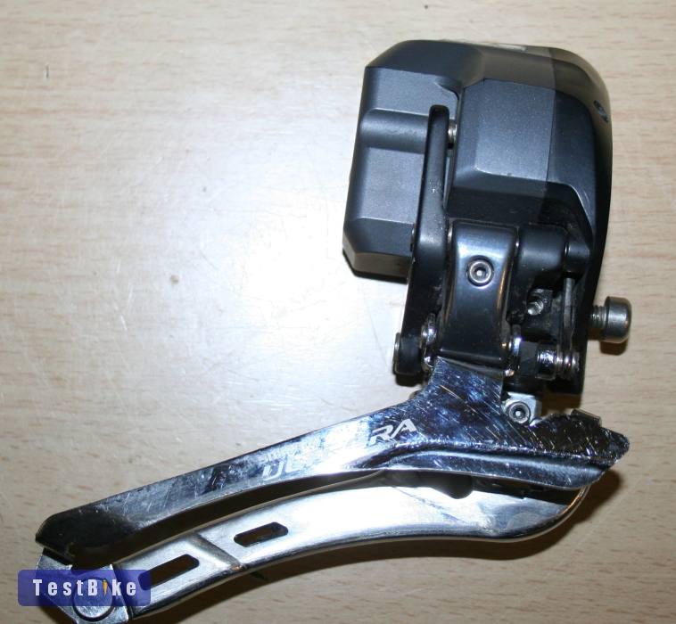 Shimano DI2 Ultegra első váltó