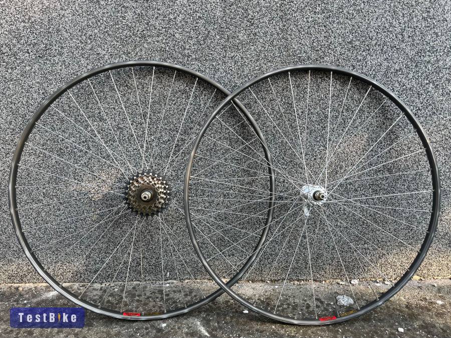 Shimano Dura Ace 7200 Mavic GP4 országúti kerékszett