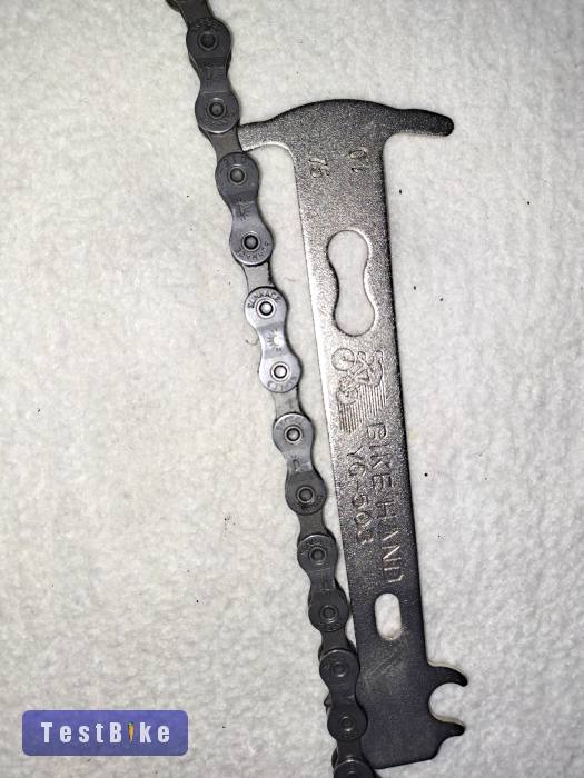 Shimano fogaskoszorú és SunRace lánc