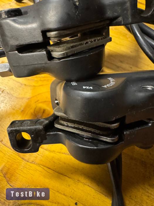 Shimano hidraulikus tárcsafék szett : M445   72/132cm