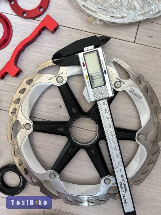 Shimano Icetech RT-MT800 203 és 180 mm-es centerlock+adapter