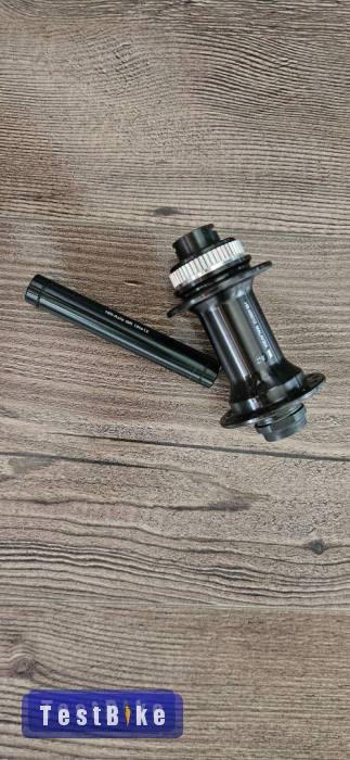 Shimano M6000 Centerlockos agyak, 12,15x100/110 és 12x148