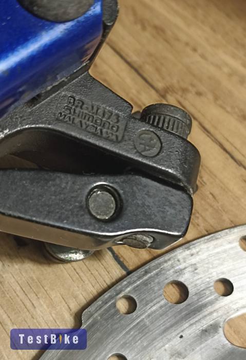 Shimano mechanikus BR-M475 első fék 160mm tárcsával