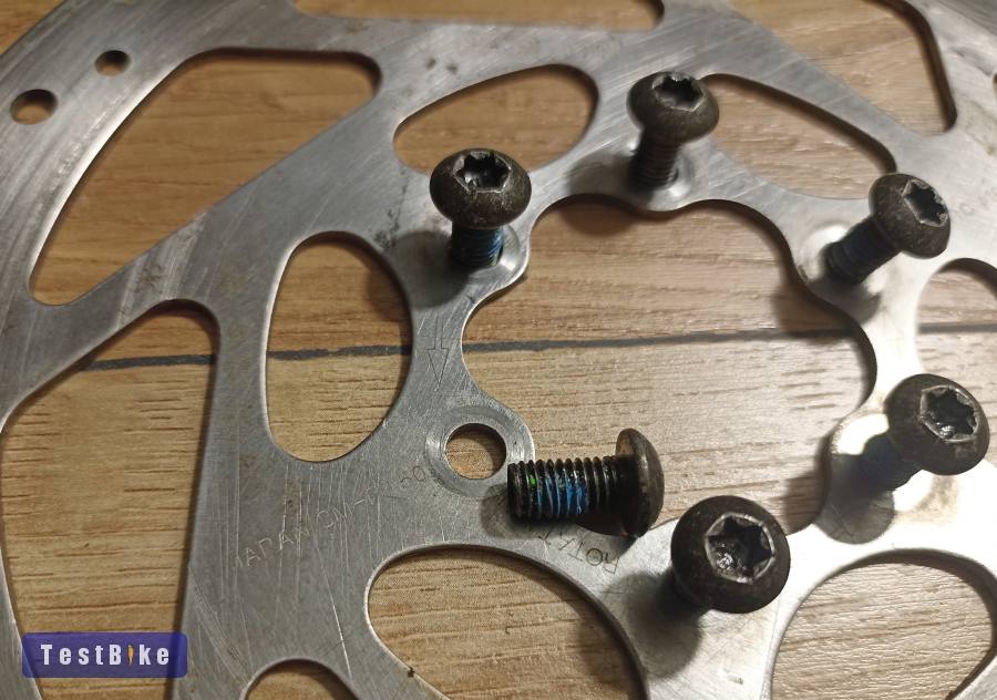 Shimano mechanikus BR-M475 első fék 160mm tárcsával