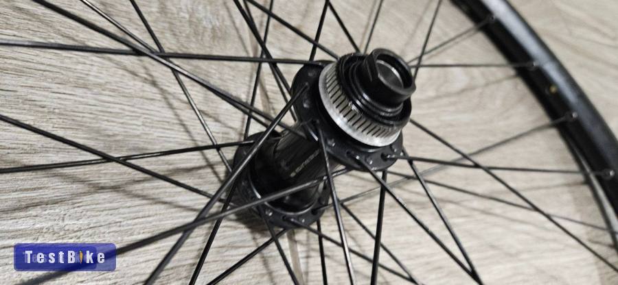 Shimano Microspline Thru , Alex felnis 27,5 kerékszett eladó