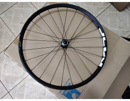 Shimano MT500 első kerék nem használt