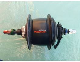 Shimano Nexus 8, SG-C 6001-8D agyváltó.