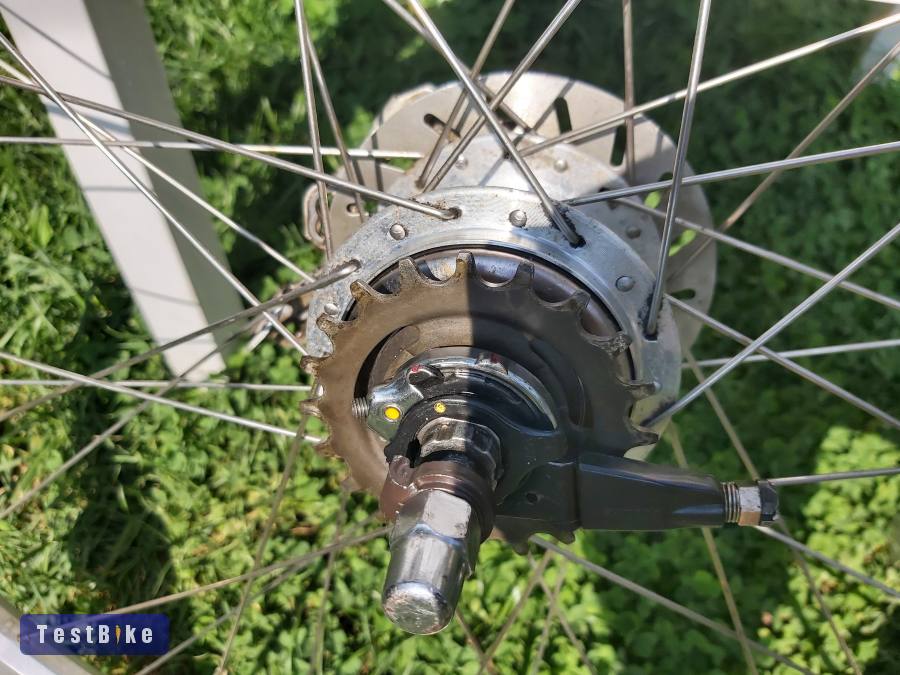 Shimano nexus agyváltós, 7 sebességes, roller fékes kerék