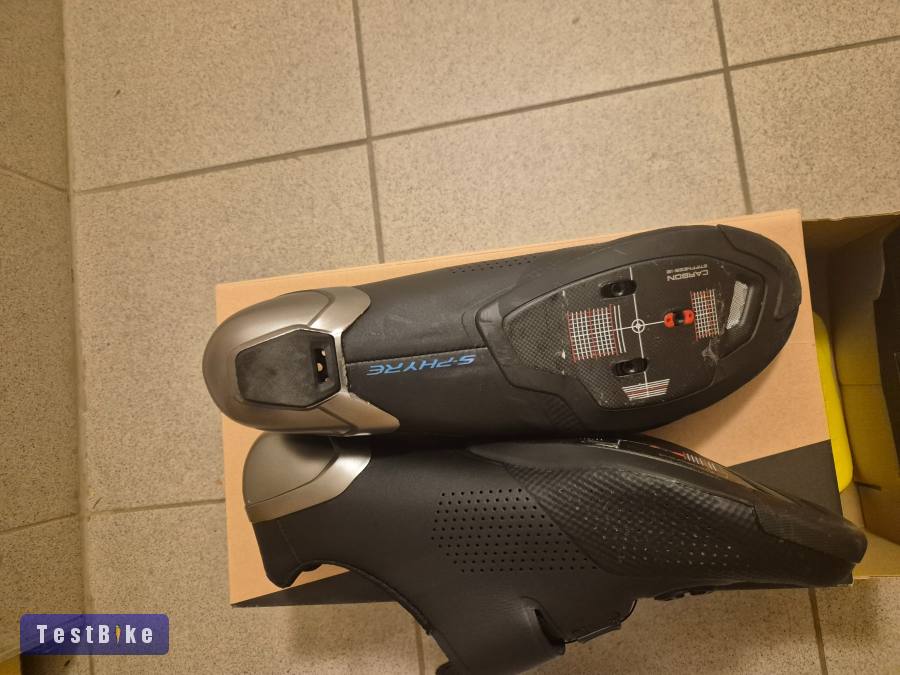 Shimano rc9 S-phyre 46-os országúti cipő