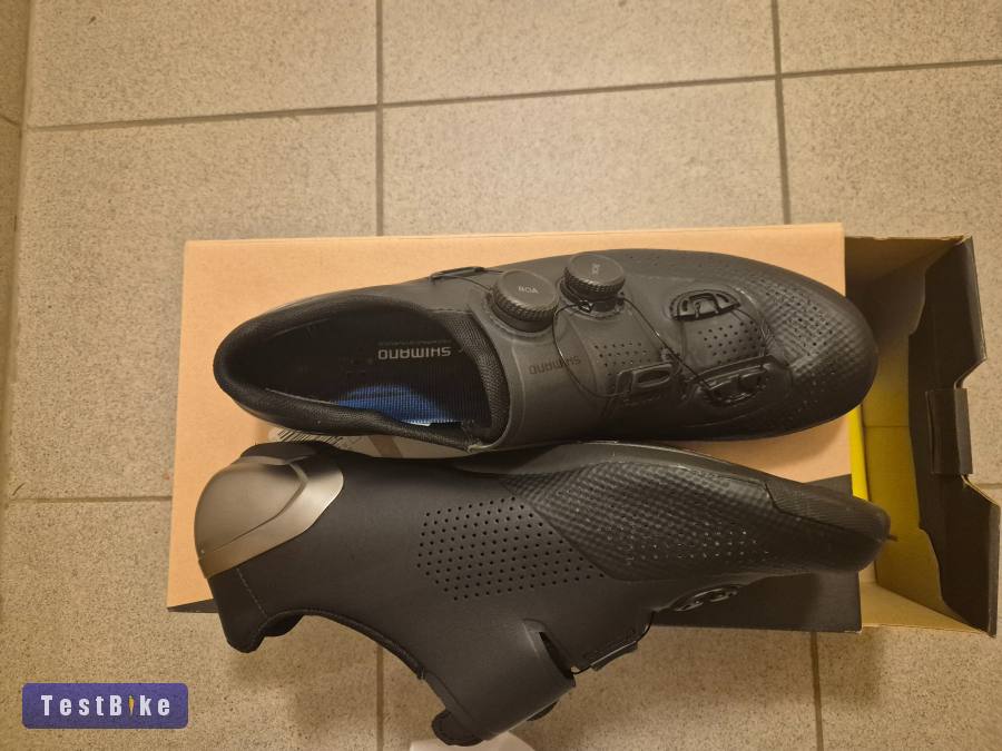 Shimano rc9 S-phyre 46-os országúti cipő