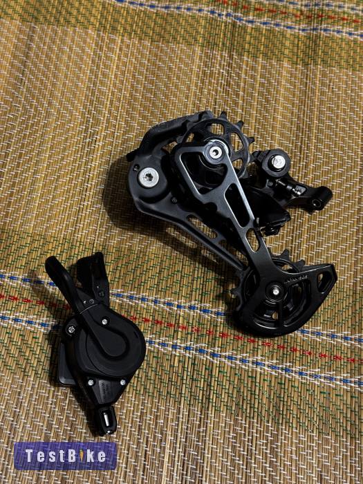 Shimano RD-M6100 hátsó váltó Deore 12 sebességes váltó+kar