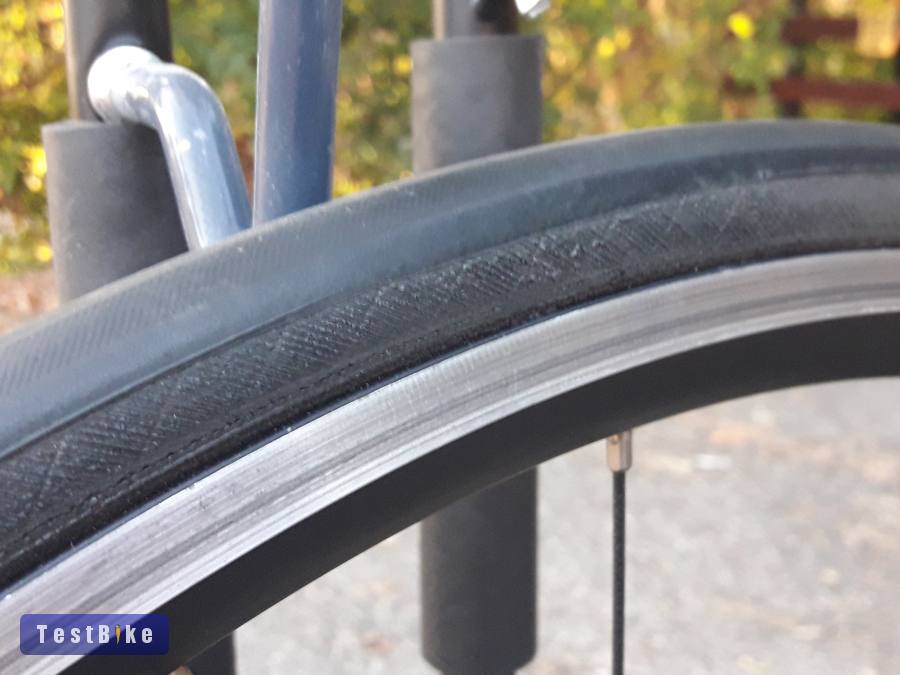 Shimano RS kerékszett, 24/20 küllős, 9-es sorral
