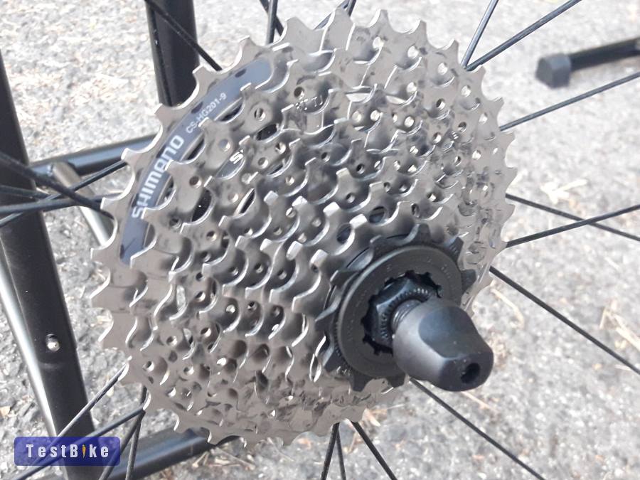Shimano RS kerékszett, 24/20 küllős, 9-es sorral