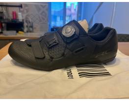 Shimano SH-RC502 országúti kerékpáros cipő, 45-ös méret