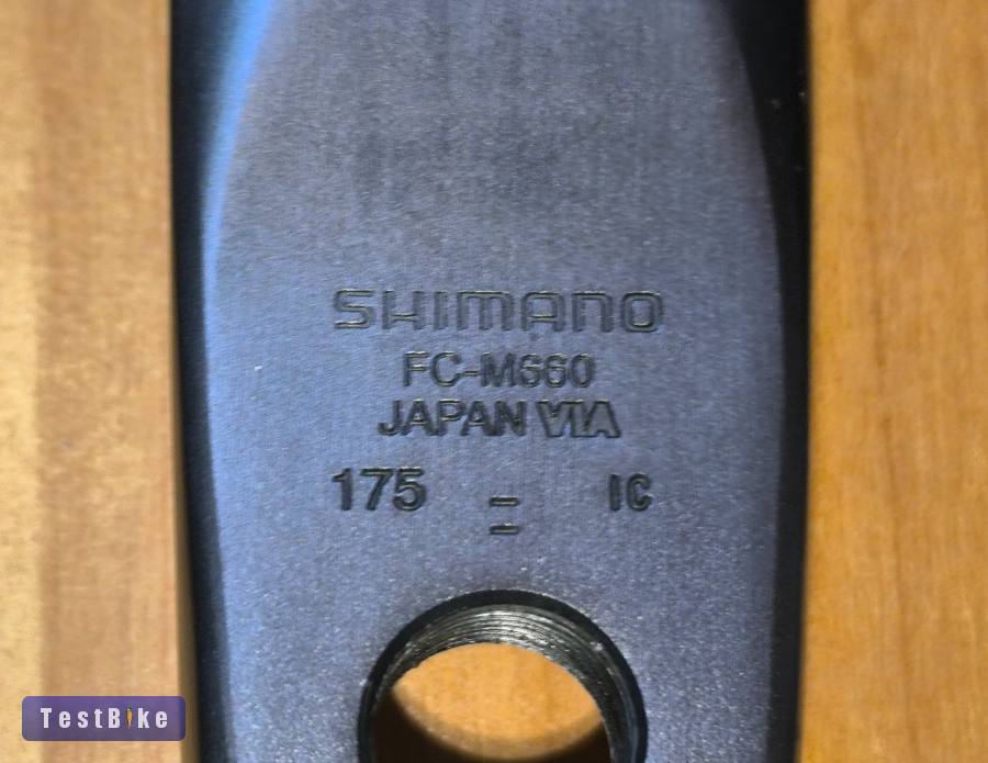 Shimano SLX  Integrált hajtómű középcsapággyal FC-M660