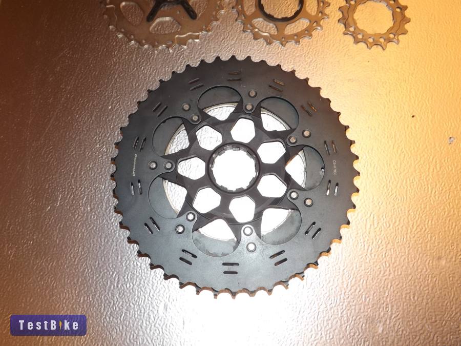 Shimano SLX CS-M7000 11-46-os lánckeréksor.