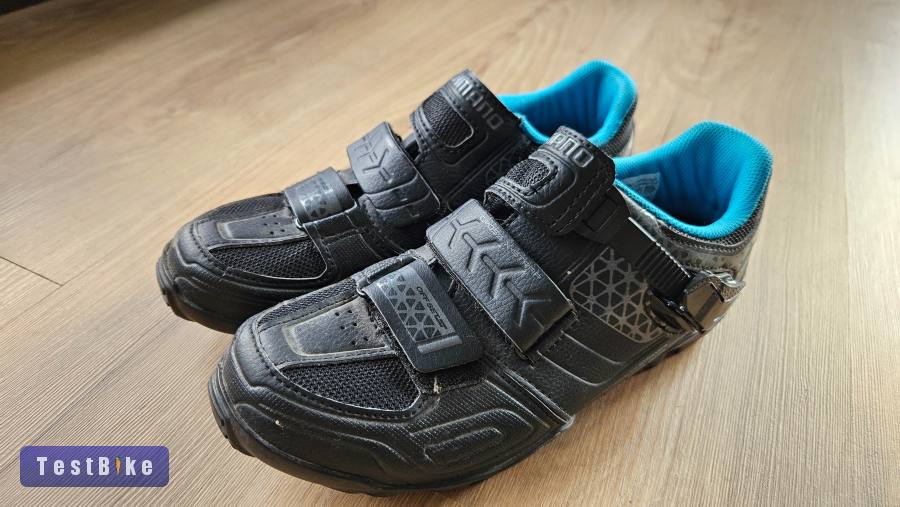 Újszerű Shimano SPD kerékpáros MTB cipő 39 méretben