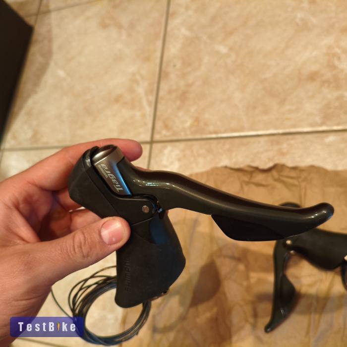 Shimano Tiagra ST-4700 (2x10)