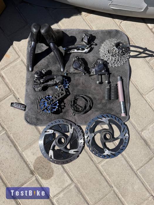 Shimano Ultegra 8170Disc Di2 12 sebességes tárcsafékes szett