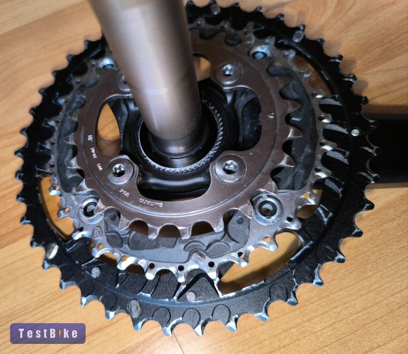 Shimano XT 10-es integrált hajtómű középcsapággyal 