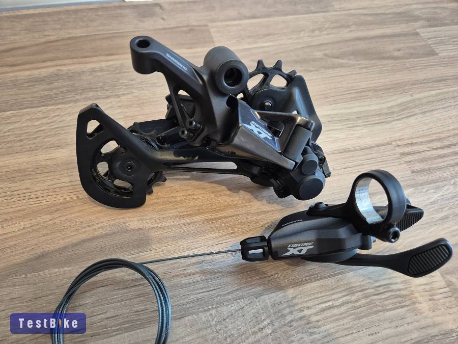 Shimano Xt M8100 Shadow Hátsó váltó+Xt Kar 12 fokozat. 