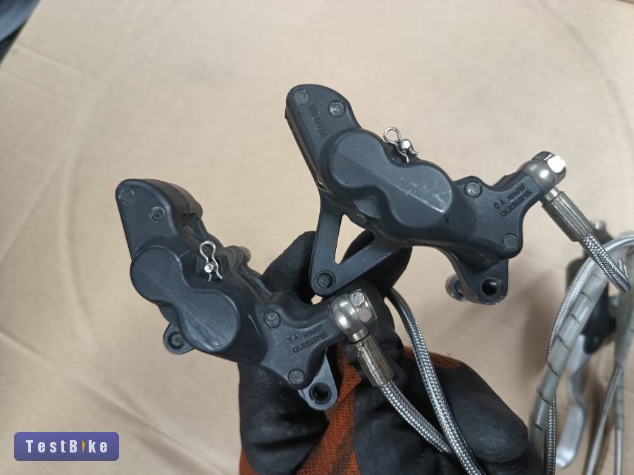 Shimano XT tárcsafék 4 dugattyús