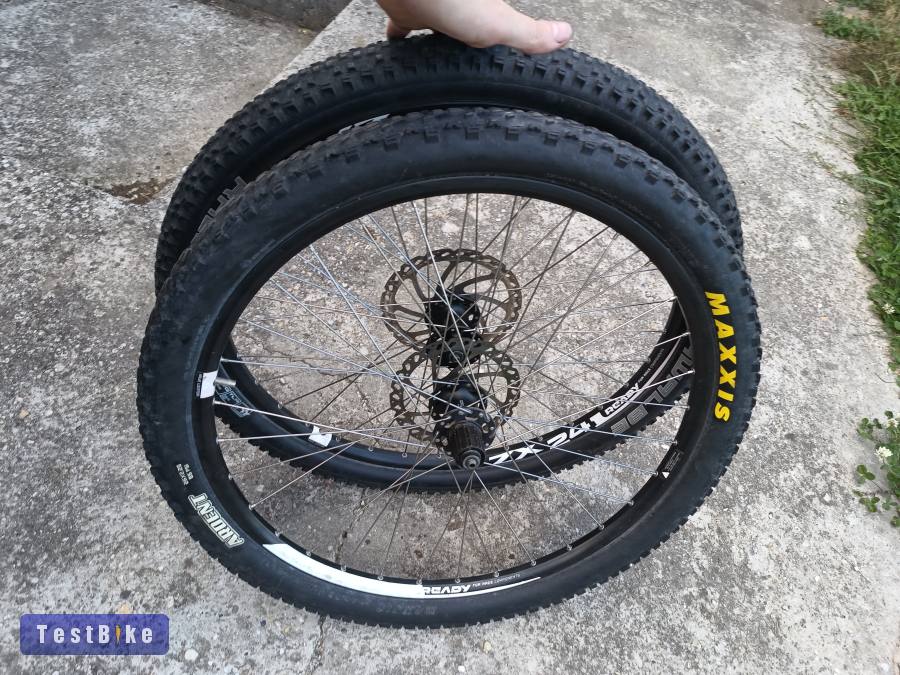 Shimano XT ZX24 kerék szett 26"
