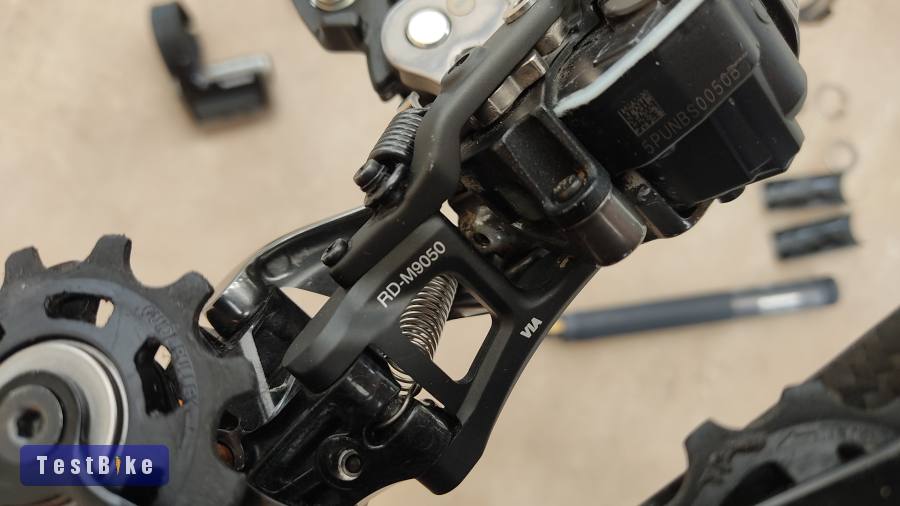 Shimano XTR Di2 Csúcs kat. 1x11 seb. váltás