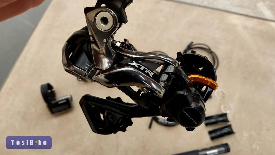 Shimano XTR Di2 Profi elektromos váltórendszer 1x11 seb.