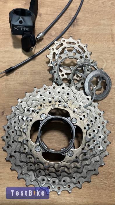 Shimano XTR M950 / M951 / M952 alkatrészek 8-9 sebességhez