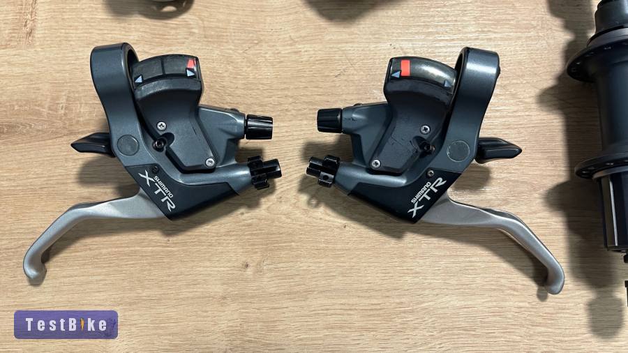 Shimano XTR M950 / M951 / M952 alkatrészek 8-9 sebességhez