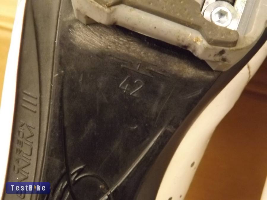 Sidi országúti cipő 42-es+LOOK pedál .