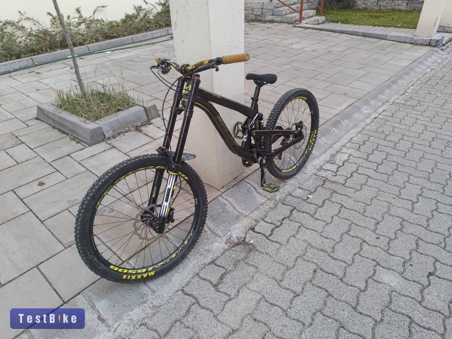 Solid Strike World cup 2016 downhill kerékpár 