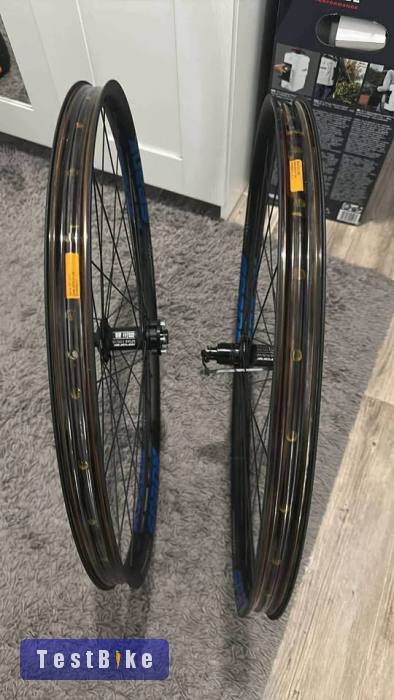 Spank 350 Vibrocore Boost kerékszett