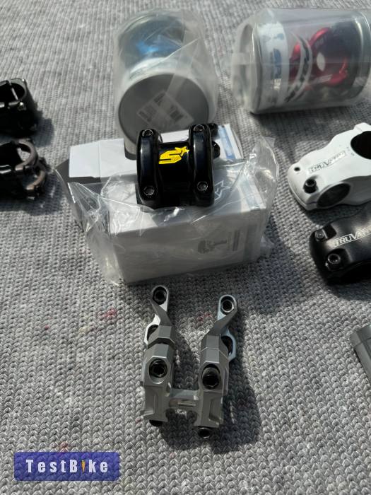 Akcó! Spank Oozy/Spike, Syntace, Truvativ, stb stucnik