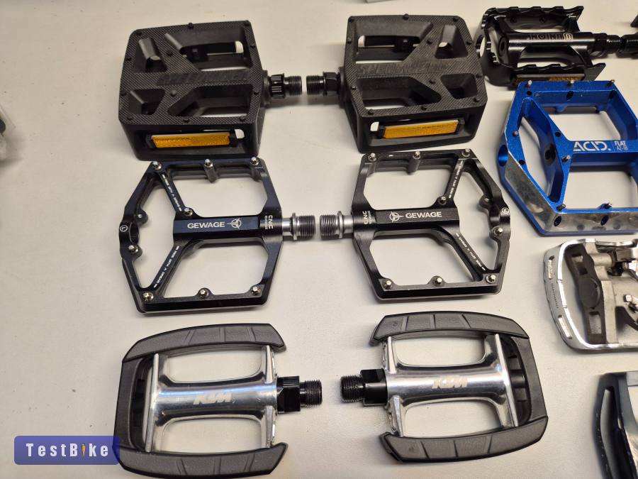 Specialized, Cube, KTM, Shimano pedál.