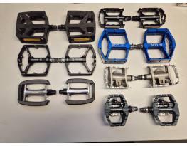 Specialized, Ktm, Acid, Shimano pedál. 