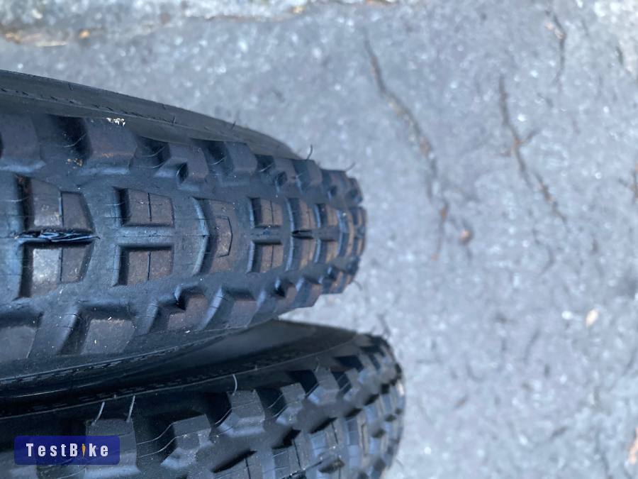 Specialized Cannibal T9 27,5x2,4