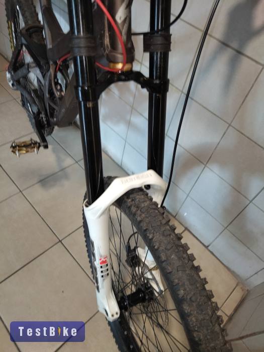 Specialized Demo 9 