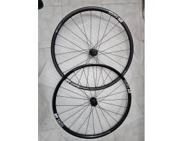 Specialized/DT R470 Centerlock átütőtengelyes kerékszett