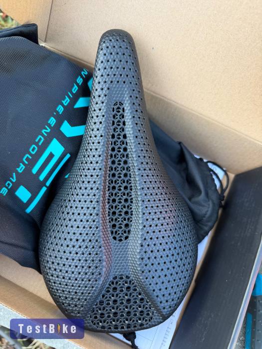 Specialized féle Ryet carbon 3D ülés