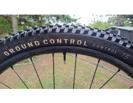 Specialized Ground Control 2.35 T5 gumiszett jó állapotban